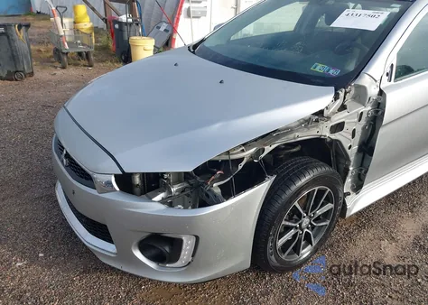 2017 Mitsubishi Lancer Es z USA, uszkodzony, nr VIN JA32V2FW0HU008457